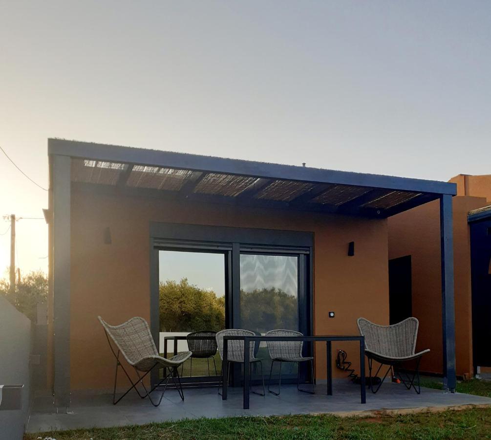 The Zen Point Detox Suites Marathopoli Ngoại thất bức ảnh